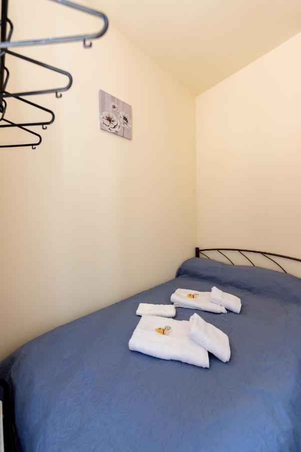 Pure Urban Bedboxes Acropolis Metro Petralona Apartment Athens Luaran gambar
